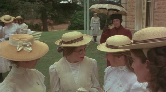 Picnic at Hanging Rock - Mc Craw vient d'arriver