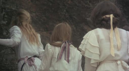 Picnic at Hanging Rock - Départ de Miranda, Marion et Irma